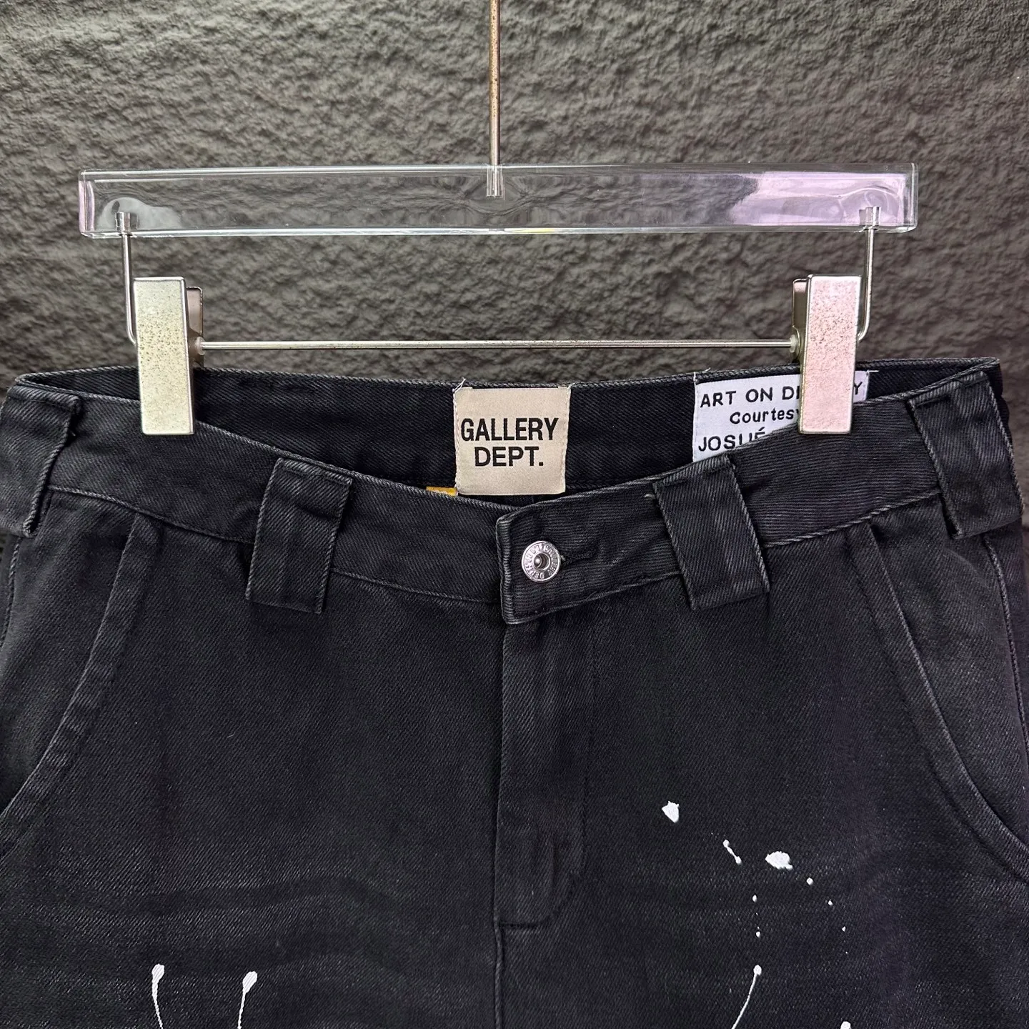 P250 GALLERY DEPT. 2026 New Retro Splashed Ink Splicing Couple Style Washed Loose Bootcut Jeans 🔥High Version🔥High Version🔥 Top Ceiling Quality Styles with different washed textures are very friendly to people with thin legs and thick legs. The bootcut version is very flattering to the leg shape. Moderate length that never goes out of style, easy and casual to match, basic styling for various styles, a must-have in the wardrobe! The fabric is stiff but also makes the upper body soft without losing texture. The washing process is even more perfect. It is a must-have item for everyone! ! ! Washed wheat, hang tag, pants label, three complete labels, color: black, size: 28, 30, 32, 34, 36 (five sizes)